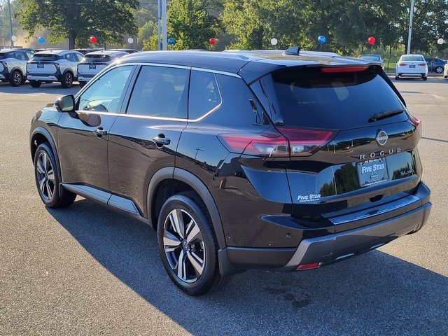 2025 Nissan Rogue SL photo 6