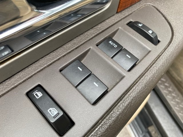 2010 Ford F-150 Lariat photo 12