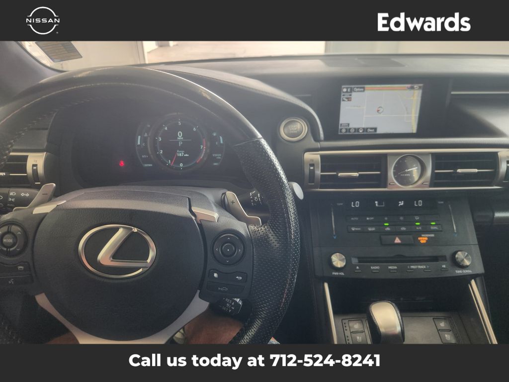 2016 Lexus IS 350 photo 18