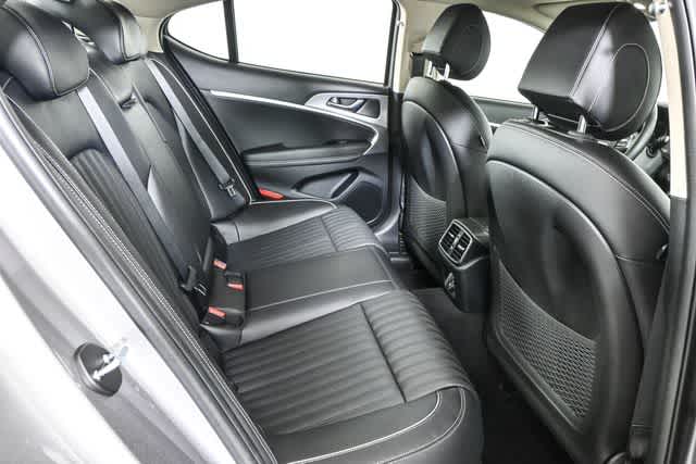 2022 Genesis G70 3.3T photo 19