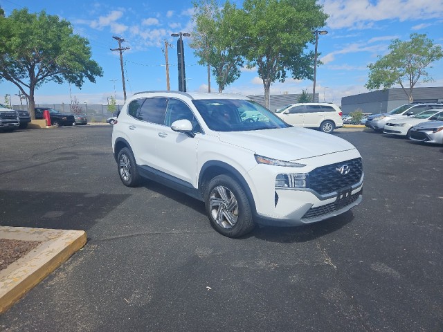 Used 2023  Hyundai SEL image 3