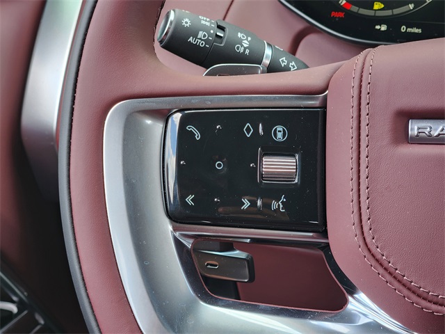 2025 Land Rover Range Rover SE photo 26
