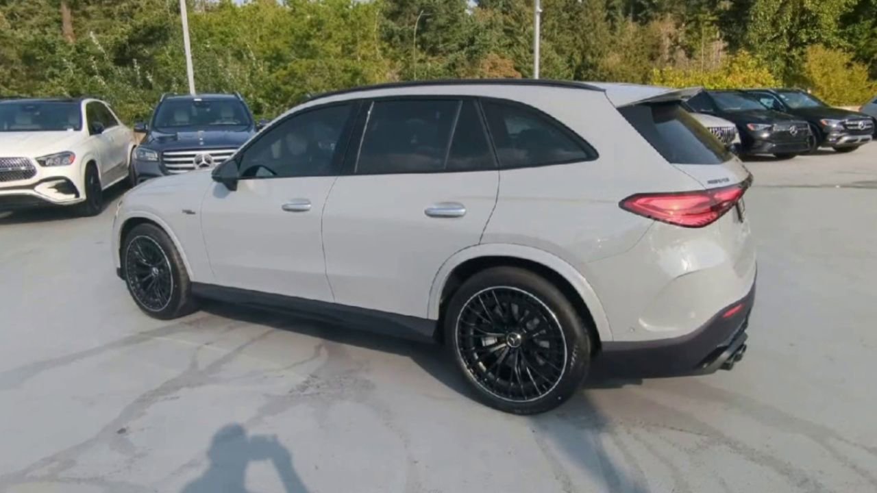 2026 Mercedes Benz GLC AMG 43 4MATIC photo 32