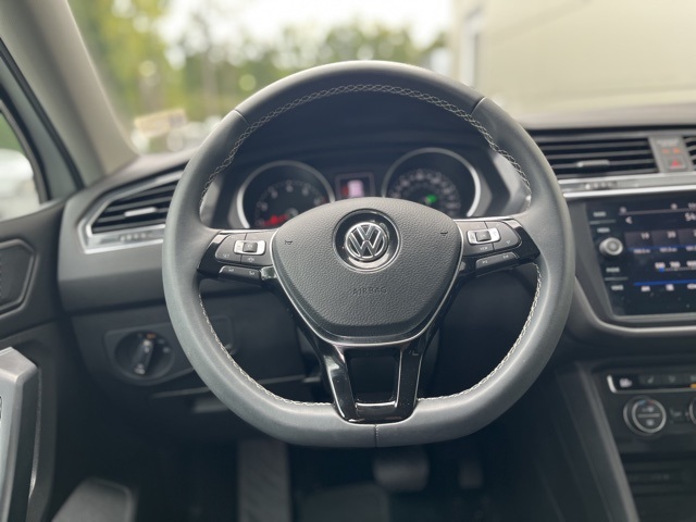 2021 Volkswagen Tiguan SE photo 28