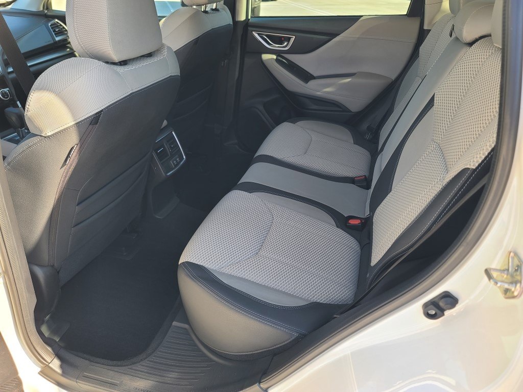 2021 Subaru Forester Premium photo 5