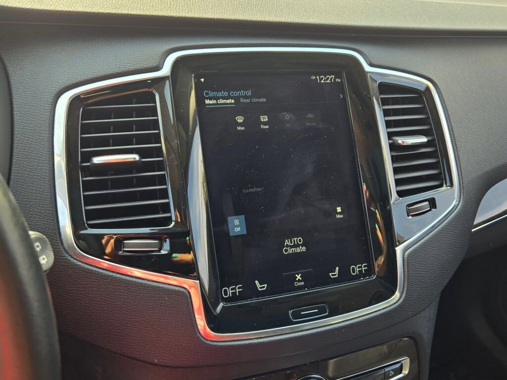 2017 Volvo XC90 Momentum photo 27