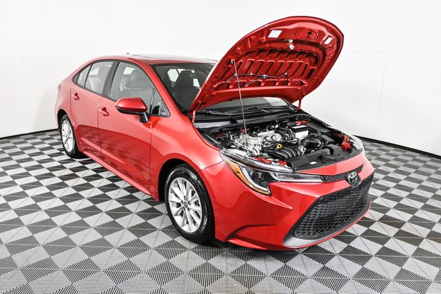 2020 Toyota Corolla LE Premium photo 28