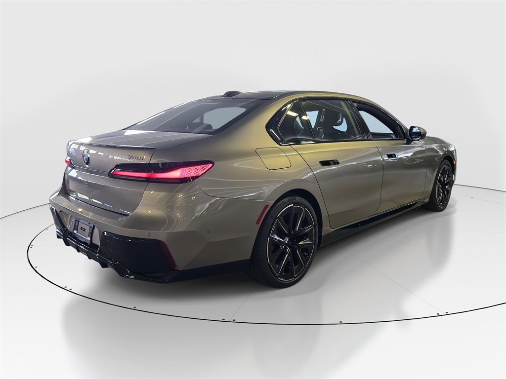 2026 Bmw 740i photo 3
