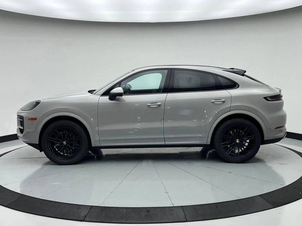2026 Porsche Cayenne Coupe photo 2