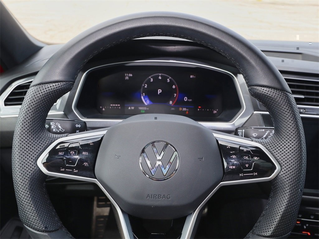 2024 Volkswagen Tiguan SE R-Line Black photo 22
