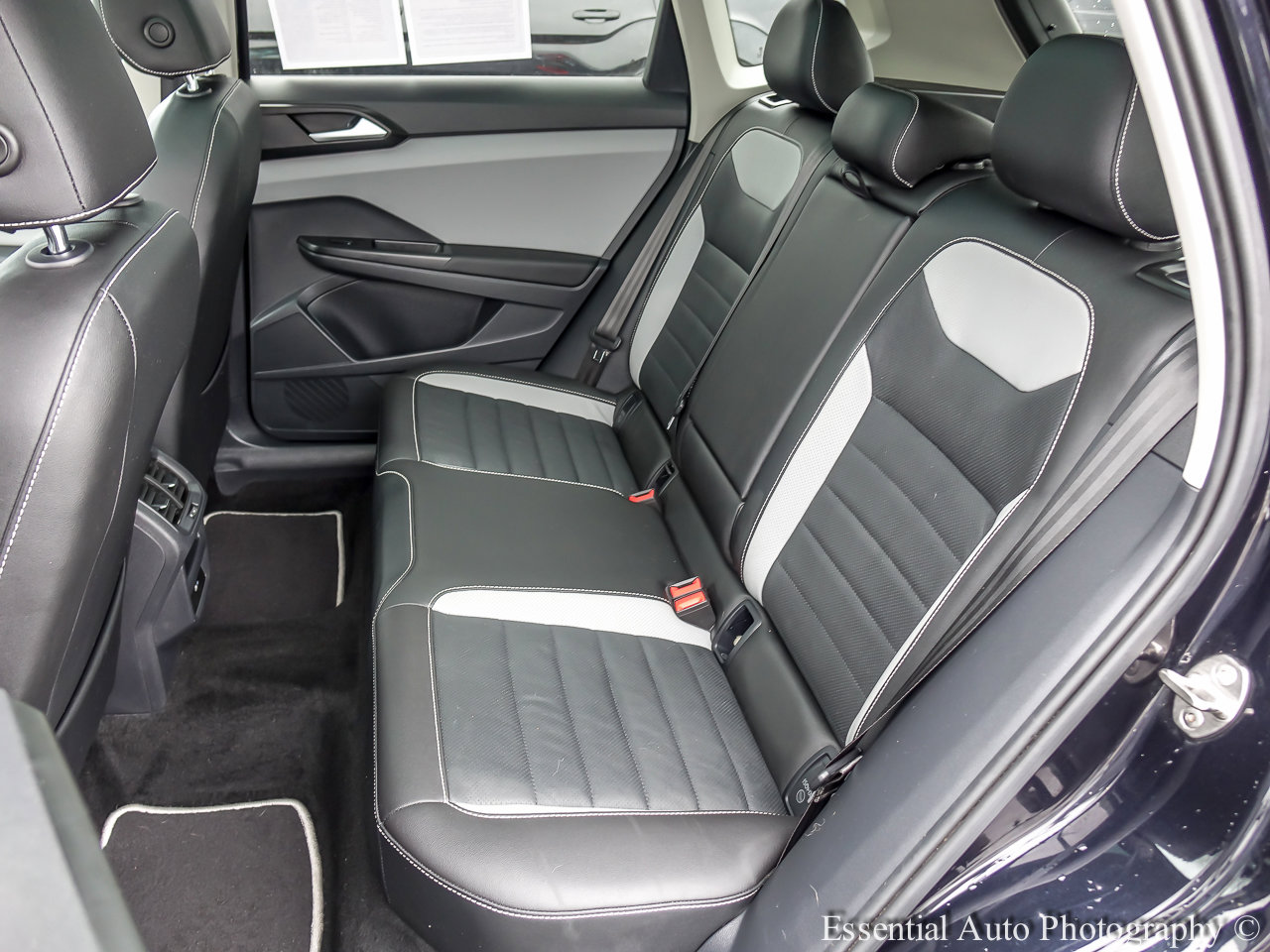 2023 VOLKSWAGEN TAOS - Image 9