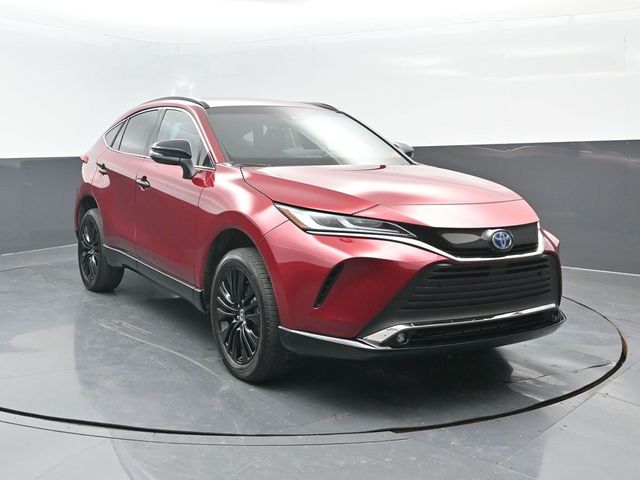2024 Toyota Venza photo 2