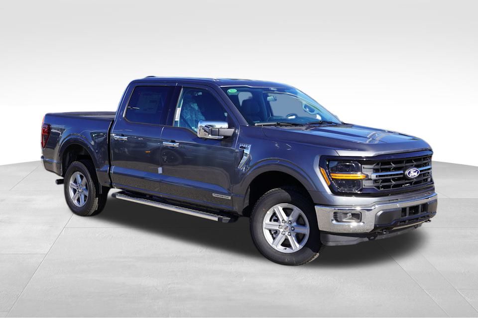 2025 Ford F-150 XLT's photo