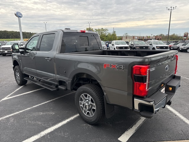 2026 Ford F-350 Lariat photo 4