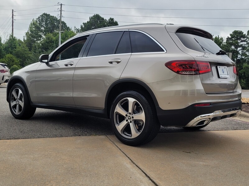 2022 Mercedes Benz GLC 300 photo 4