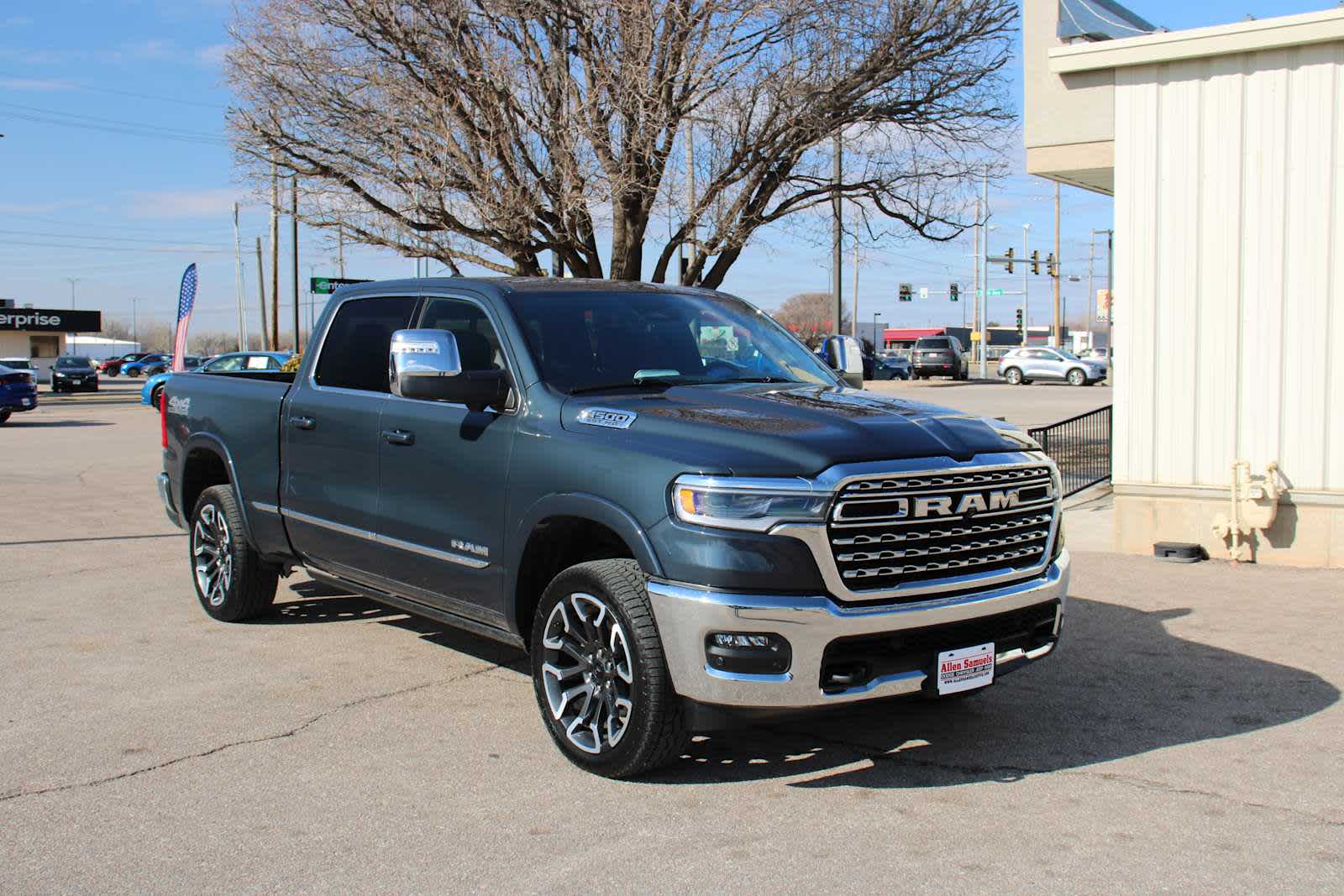 2025 Ram 1500 Limited photo 2