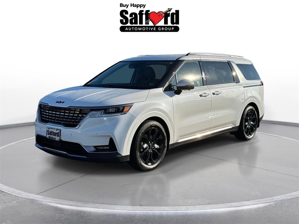 2023 Kia Carnival SX's photo