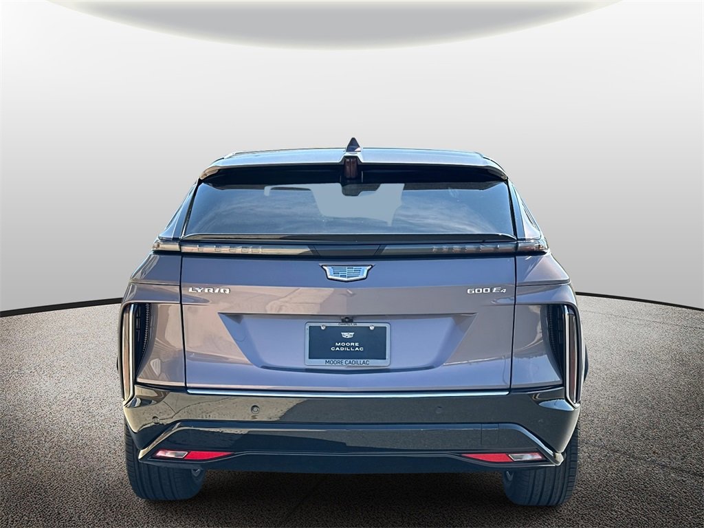 2026 Cadillac Lyriq Luxury photo 3
