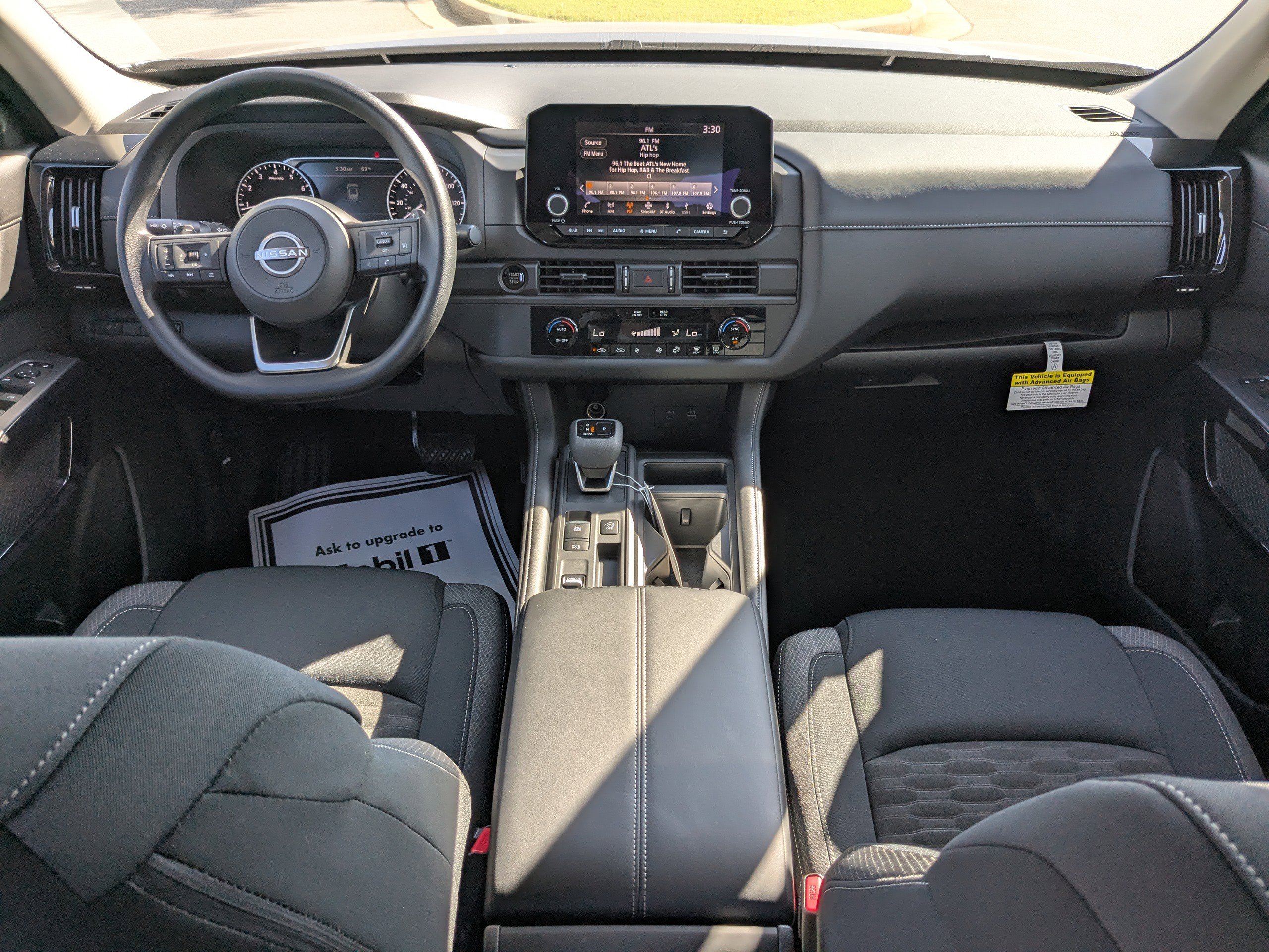 2025 Nissan Pathfinder S photo 9