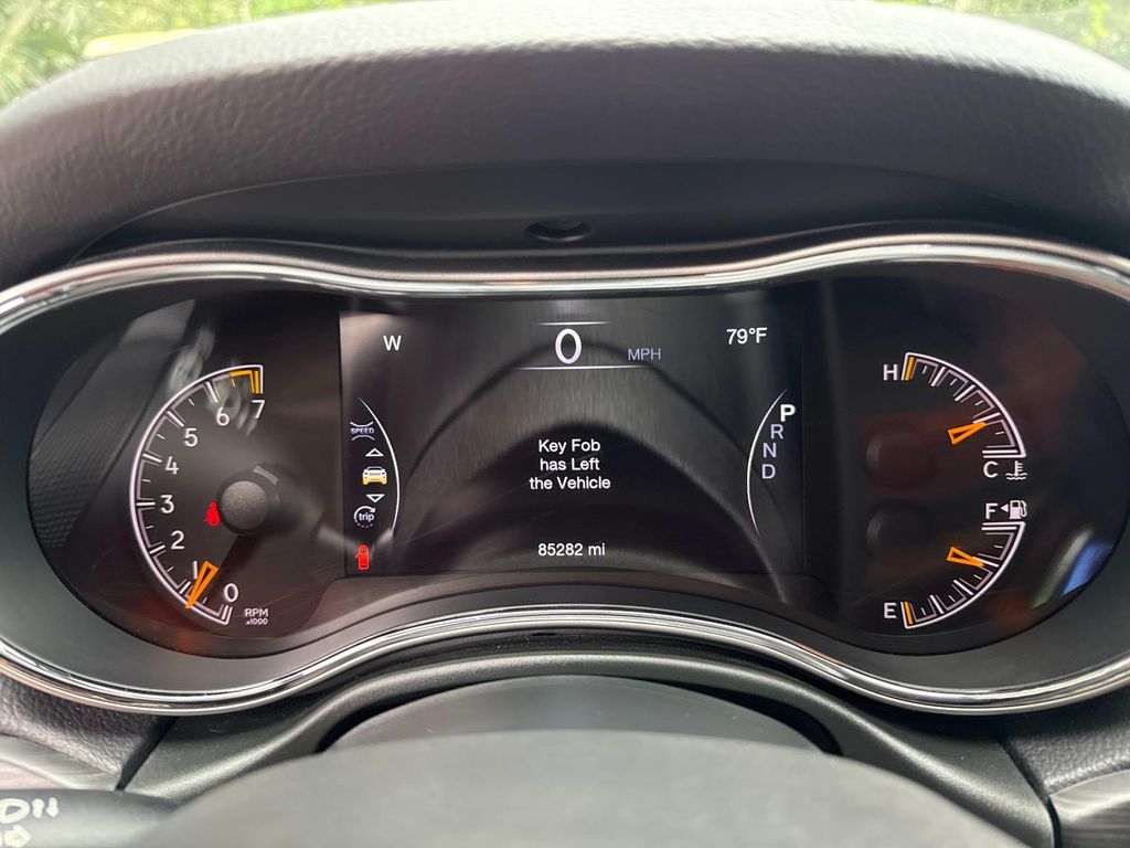 2019 Jeep Grand Cherokee Altitude photo 26