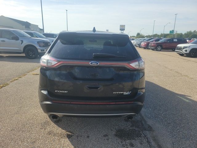 2015 Ford Edge Titanium photo 17