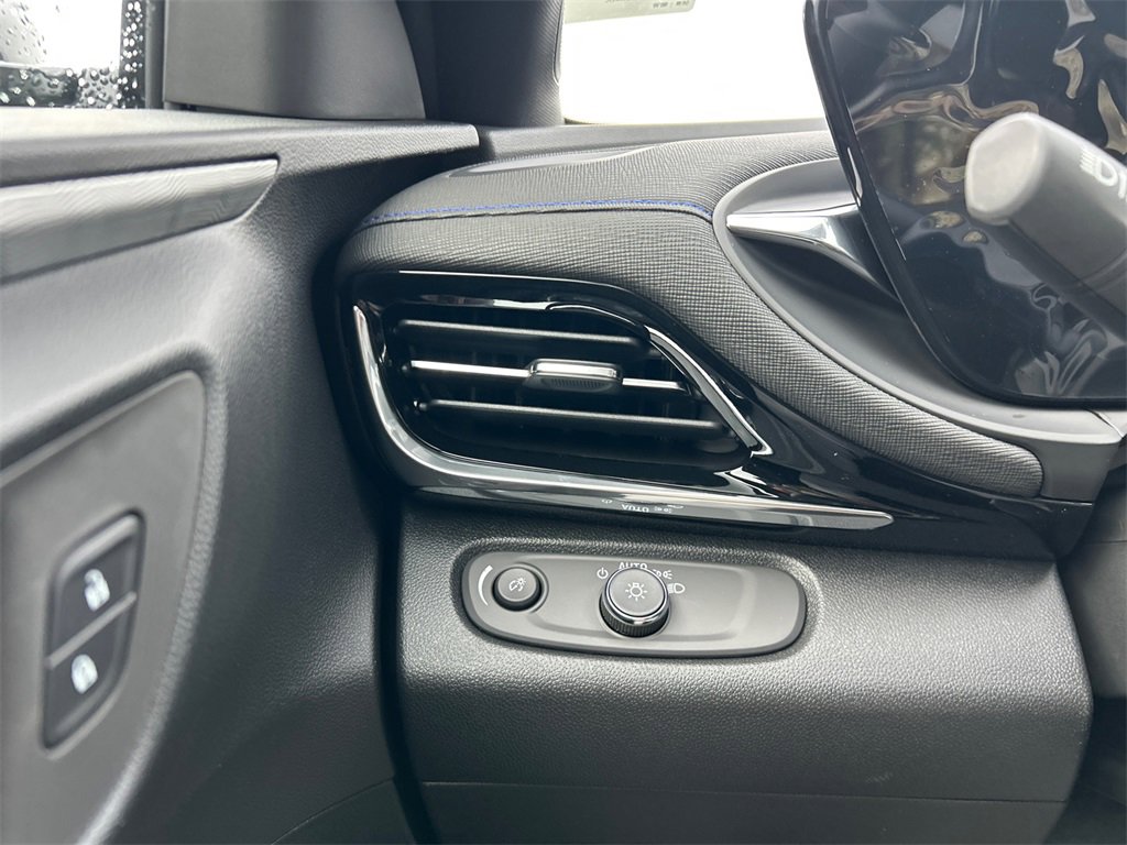 2026 BUICK ENVISTA - Image 16