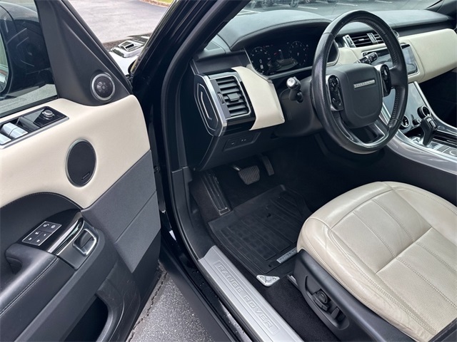 2020 Land Rover Range Rover Sport HSE photo 9
