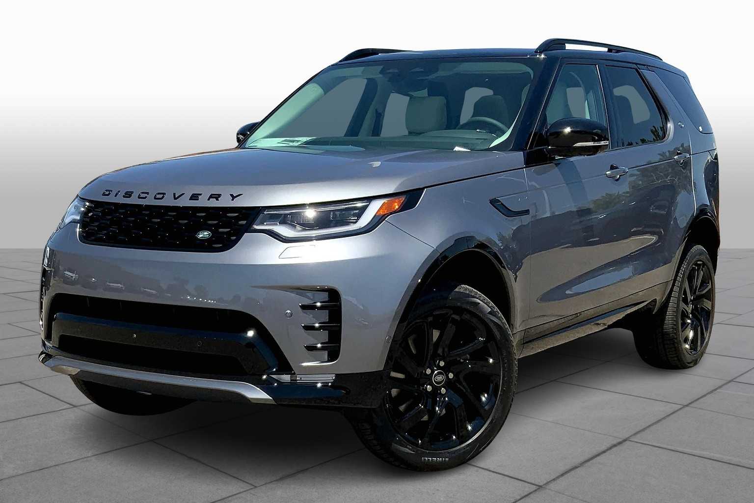 2025 Land Rover Discovery S photo 2