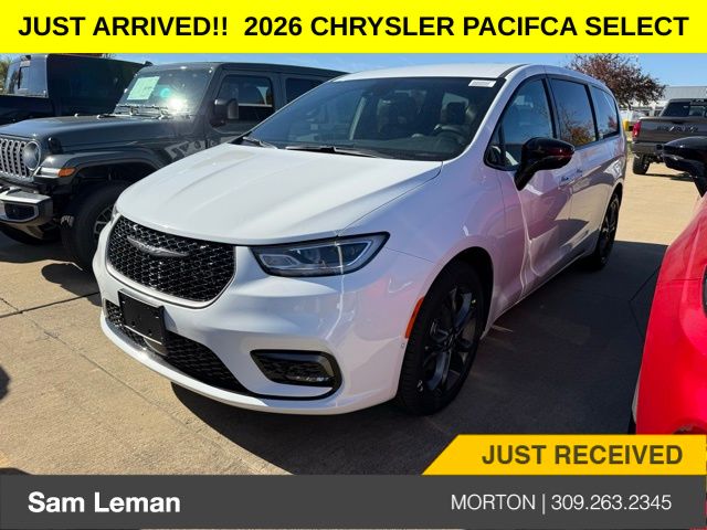 2026 Chrysler Pacifica photo 2