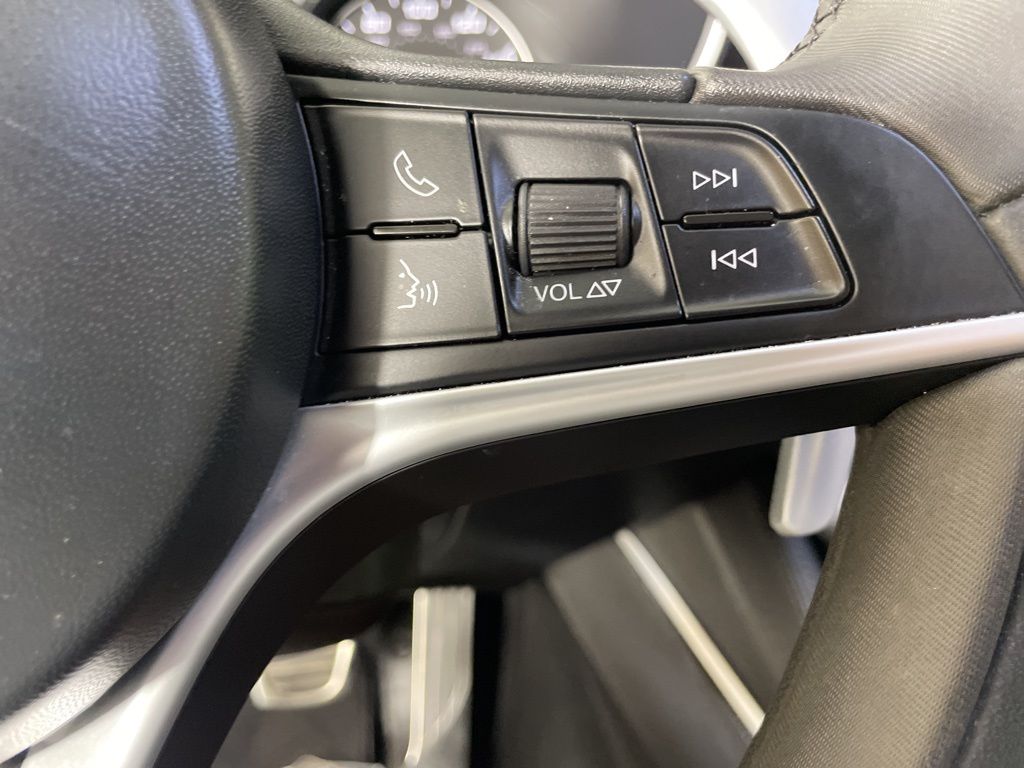 2018 Alfa Romeo Stelvio Base photo 23