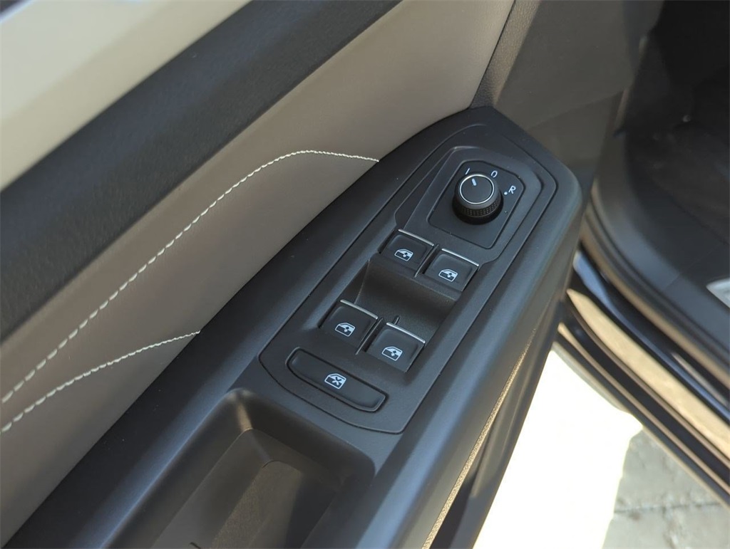 2022 Volkswagen Atlas V6 SEL R-Line photo 19