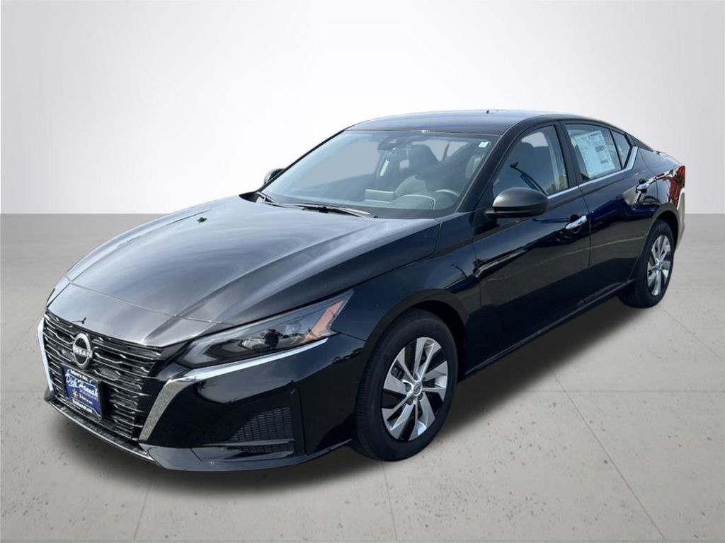 2025 Nissan Altima 2.5 S photo 2