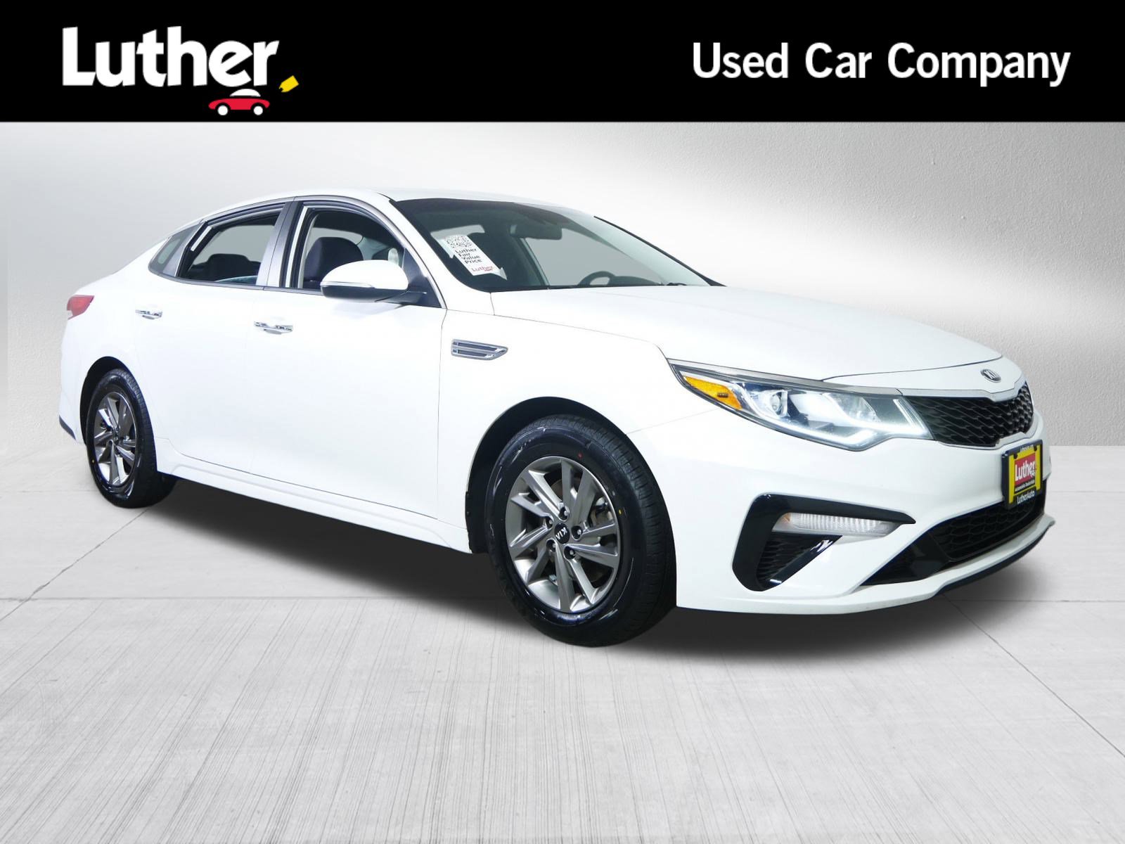 2019 Kia Optima LX's photo