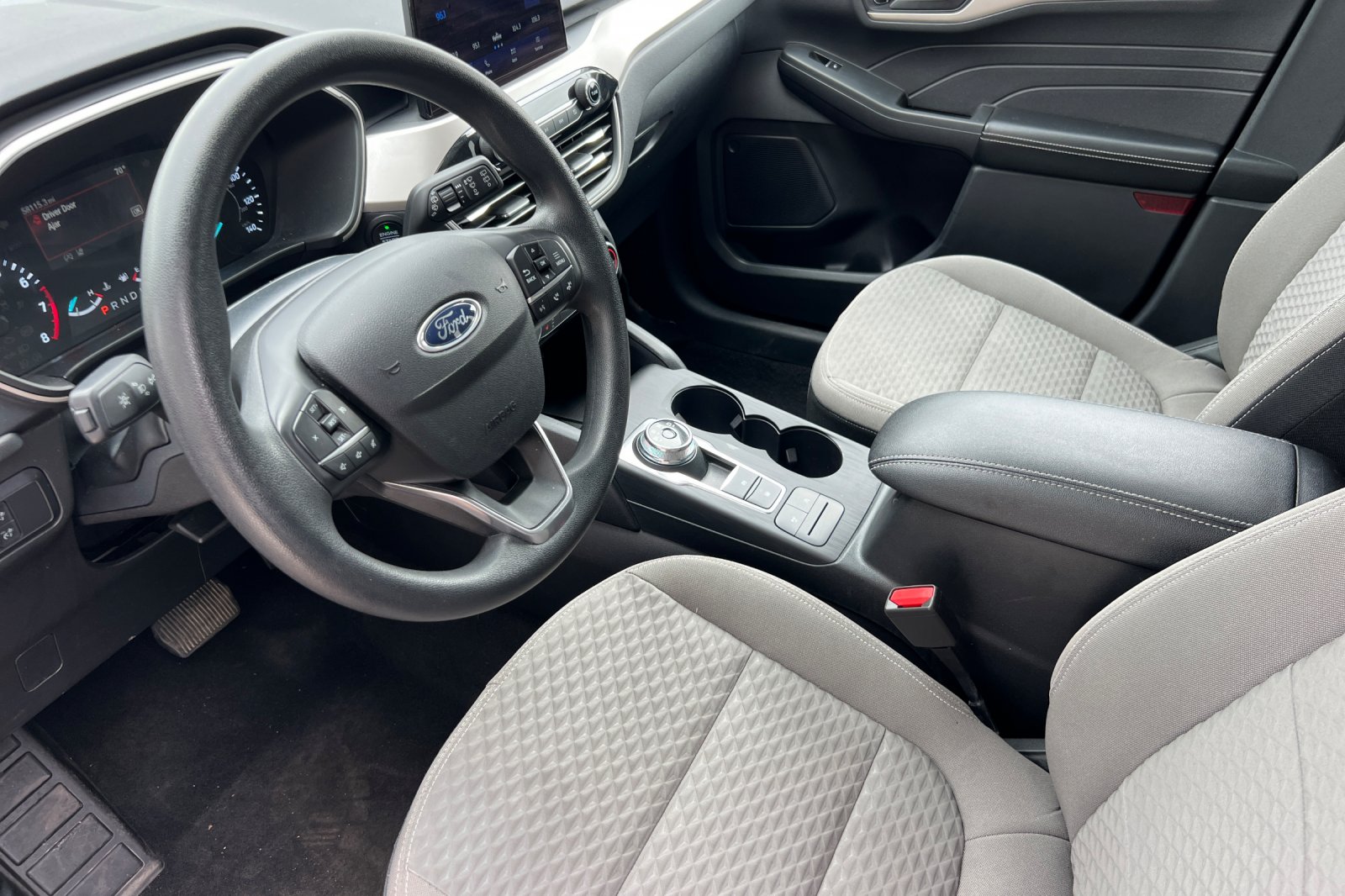 2022 Ford Escape SE photo 5