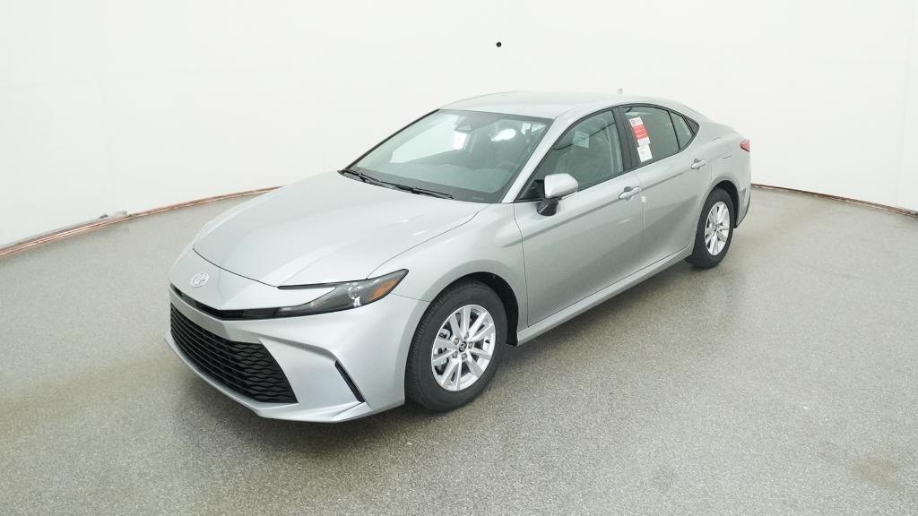 2026 Toyota Camry LE's photo