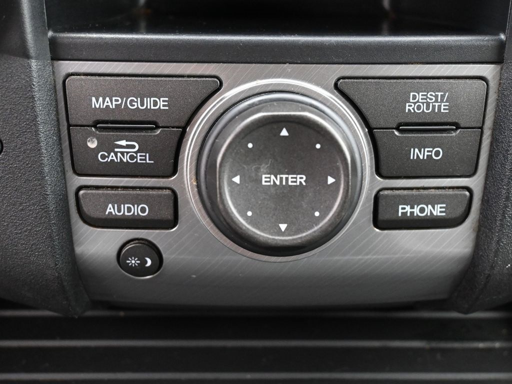 2015 Honda Pilot Touring photo 28