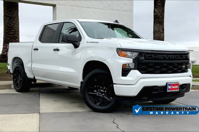 2025 Chevrolet Silverado 1500 Custom photo 2