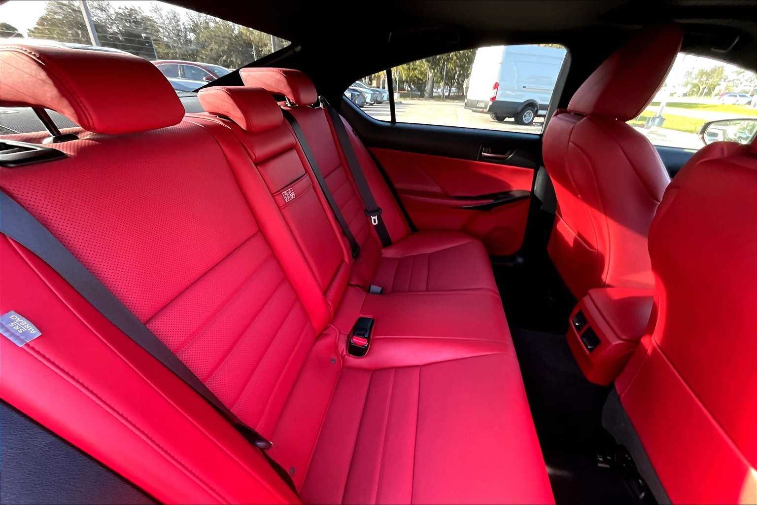 2023 Lexus IS F SPORT photo 18