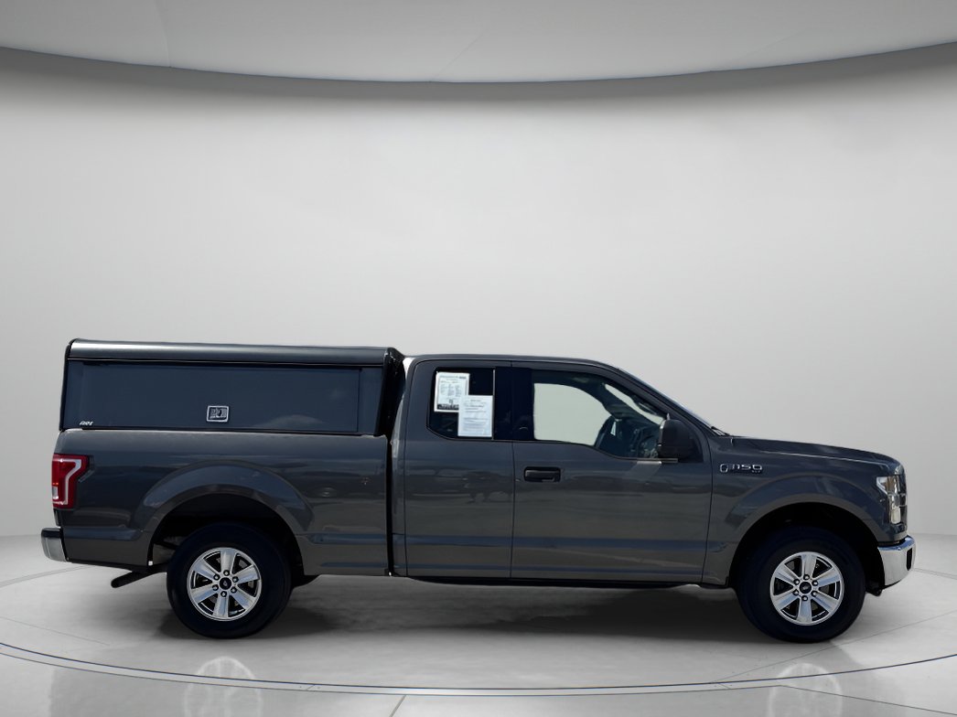 2016 Ford F-150 XLT photo 2