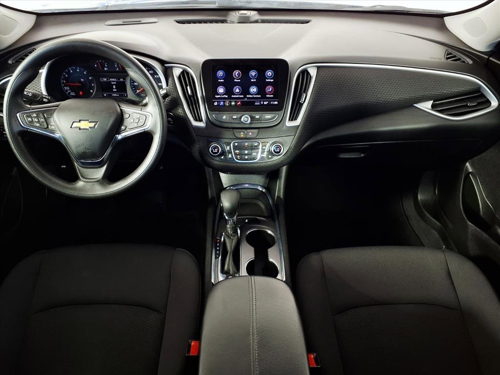 2023 Chevrolet Malibu 1LT photo 3