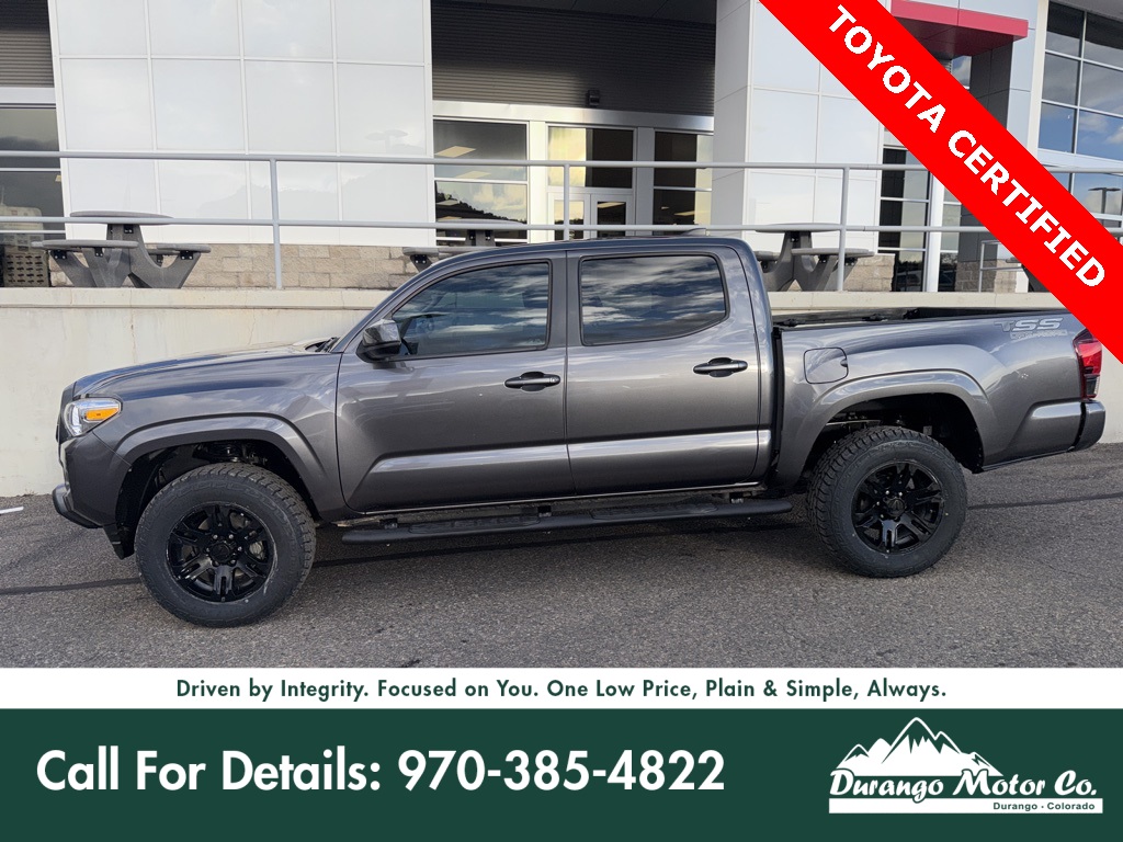 2020 Toyota Tacoma SR's photo