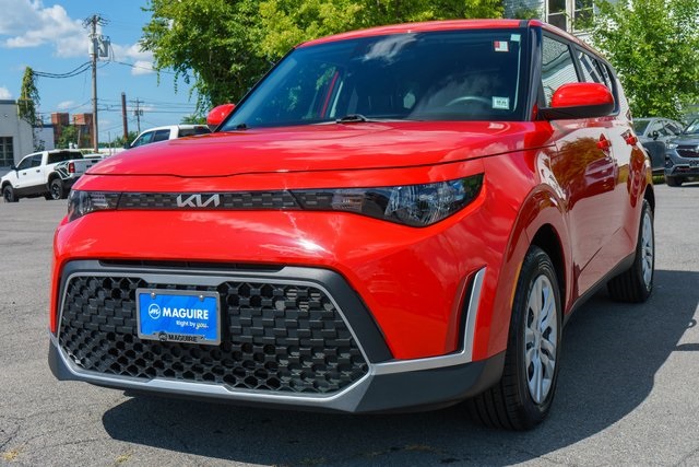 2023 Kia Soul LX photo 2
