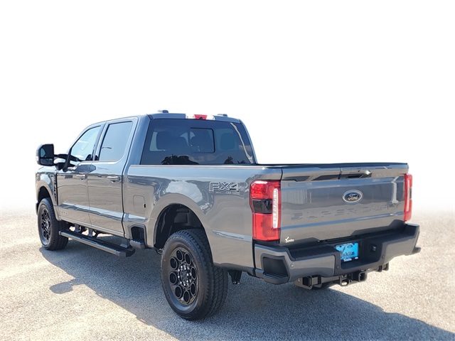 2026 Ford F-250 XLT photo 3