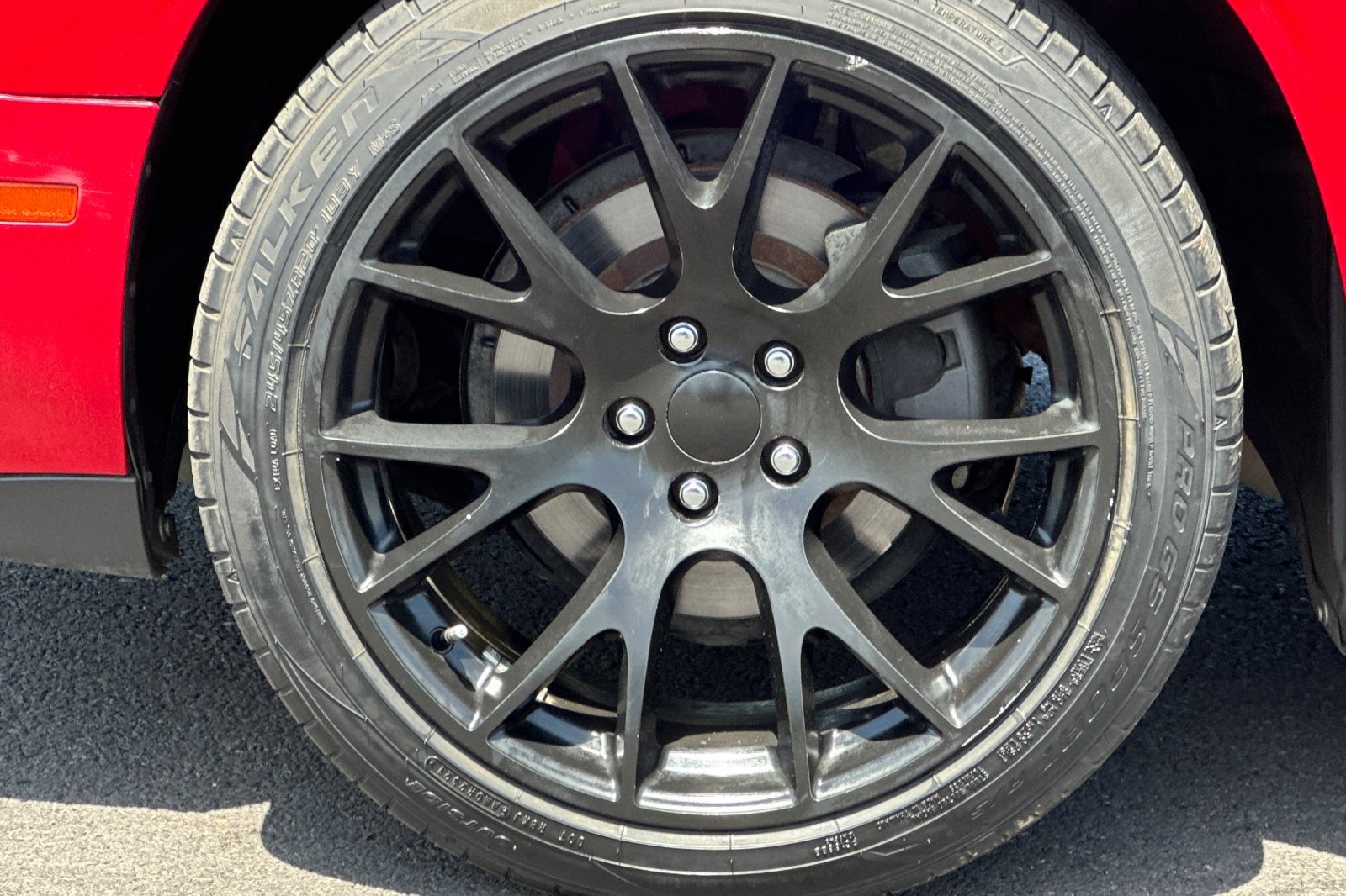 2016 Dodge Challenger SXT photo 29