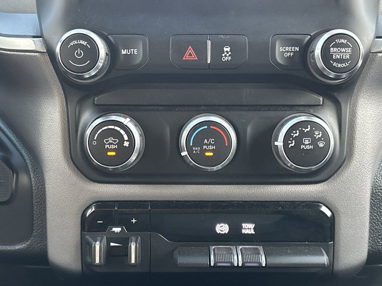 2022 Ram 2500 Big Horn photo 17