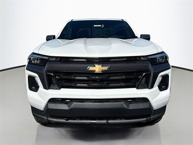2024 Chevrolet Colorado LT photo 2