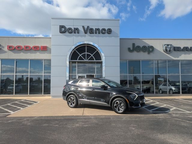 2024 Kia Sportage LX's photo