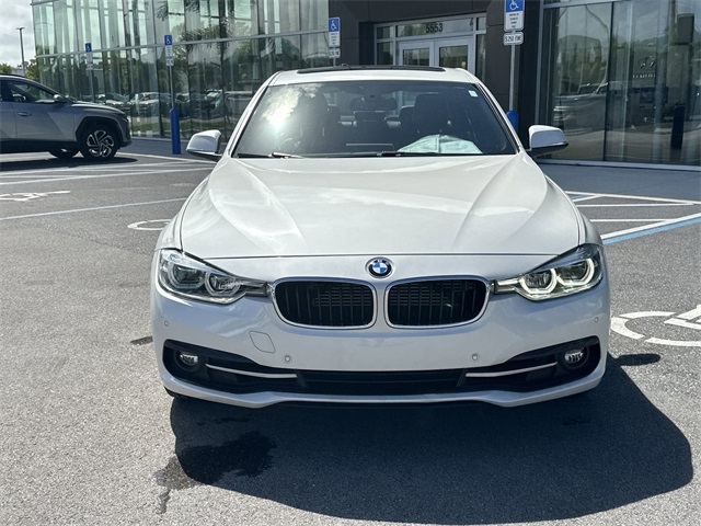2017 Bmw 330e 3-Series photo 3