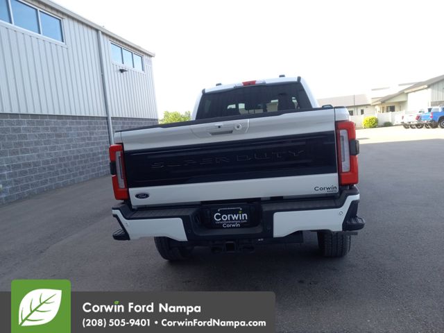 2025 Ford F-350 Platinum photo 4