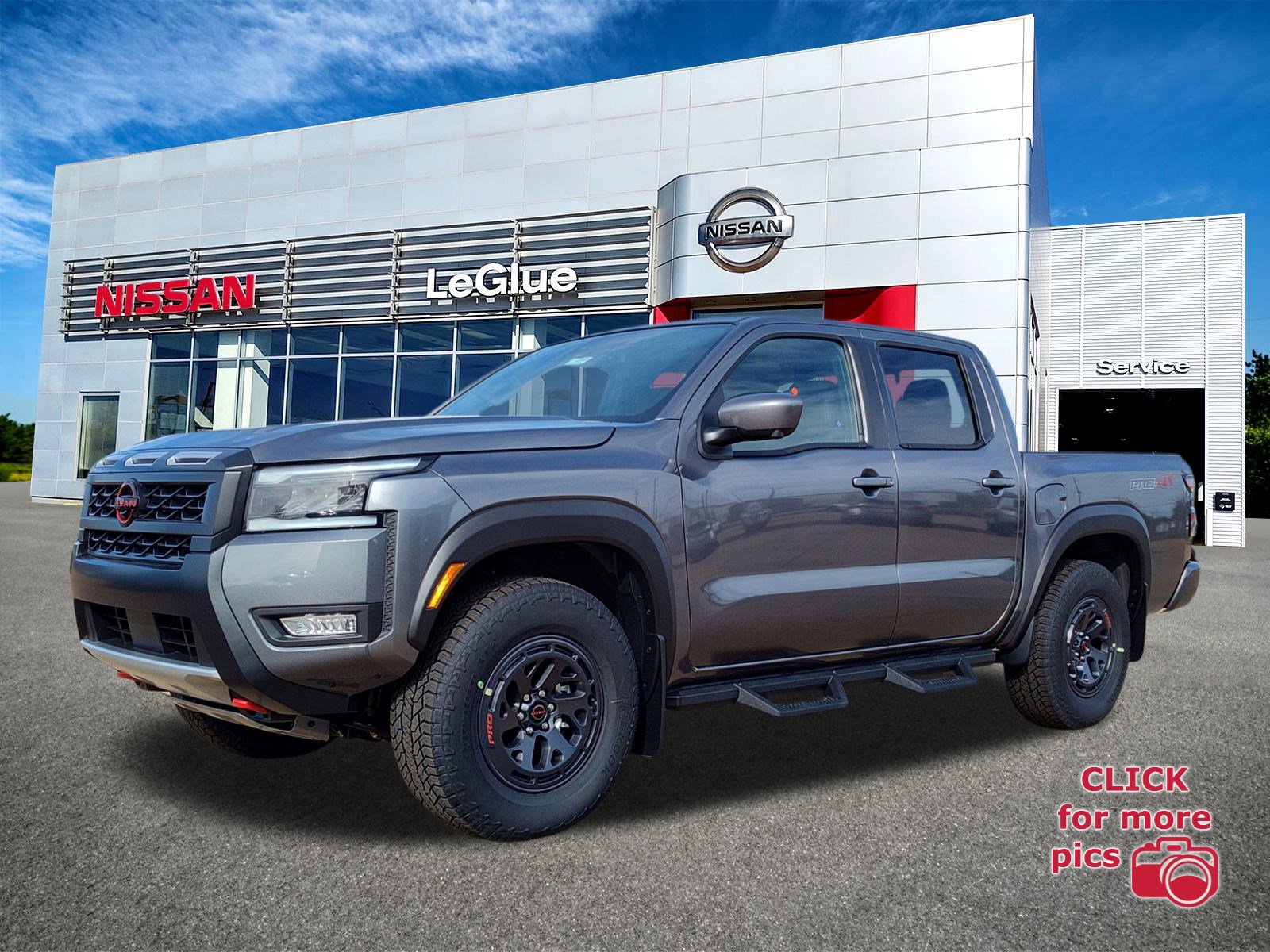 2026 Nissan Frontier PRO-4X's photo